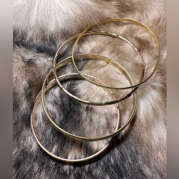 Set of 4 Solid Brass Textured Bangle Bracelets - Picture 4 of 8